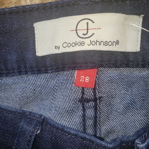 Cookie Johnson Skinny Jean's - Picture 3 of 6